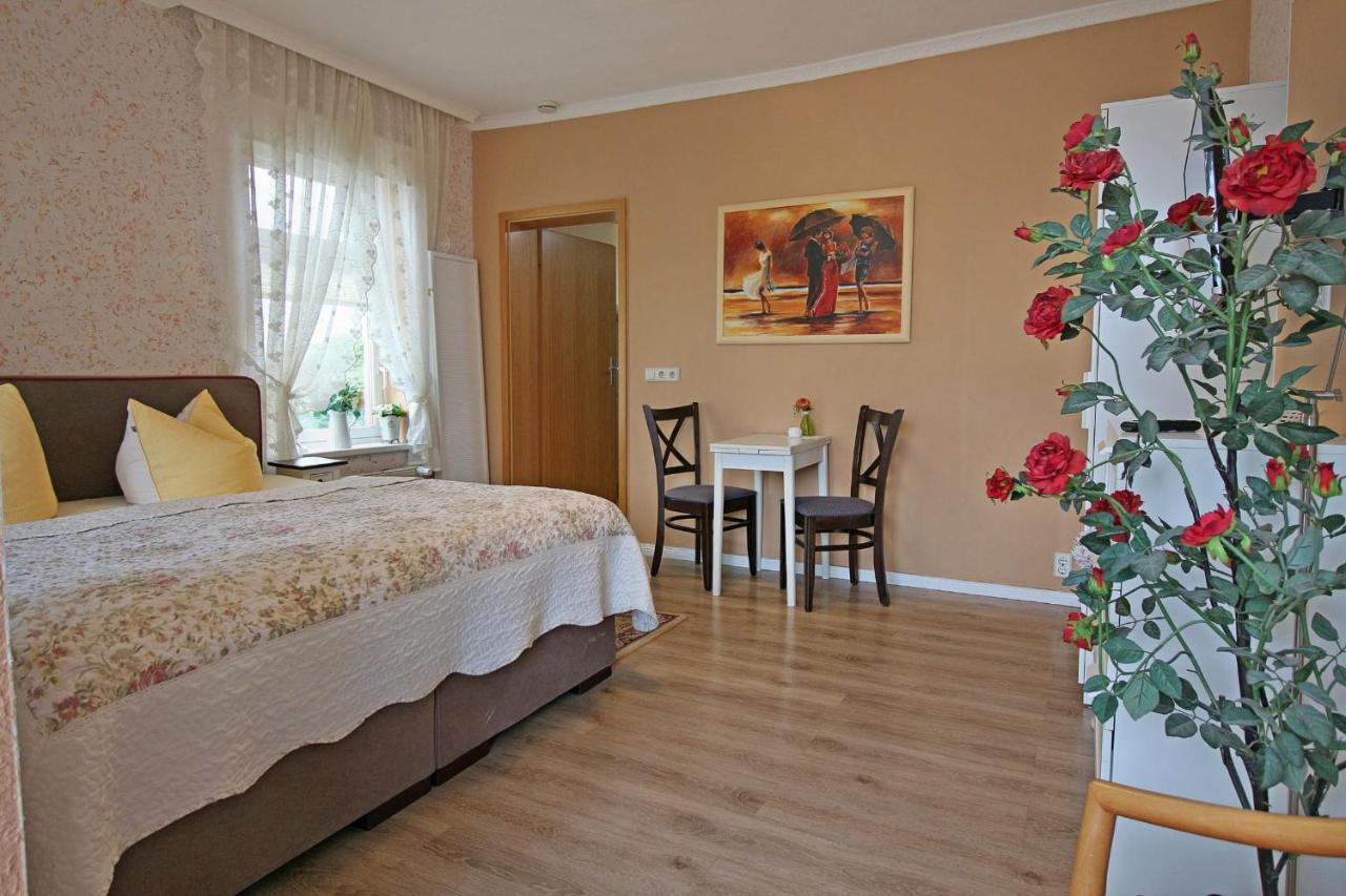 Villa Ostseelilie - Appartements Mit Balkon Und Meerblick ซาสนิทซ์ ภายนอก รูปภาพ