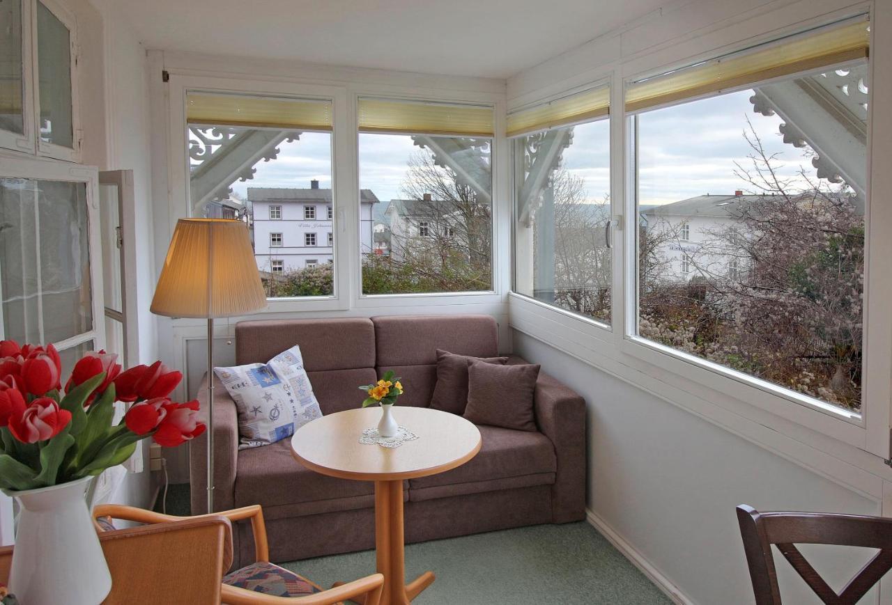 Villa Ostseelilie - Appartements Mit Balkon Und Meerblick ซาสนิทซ์ ภายนอก รูปภาพ