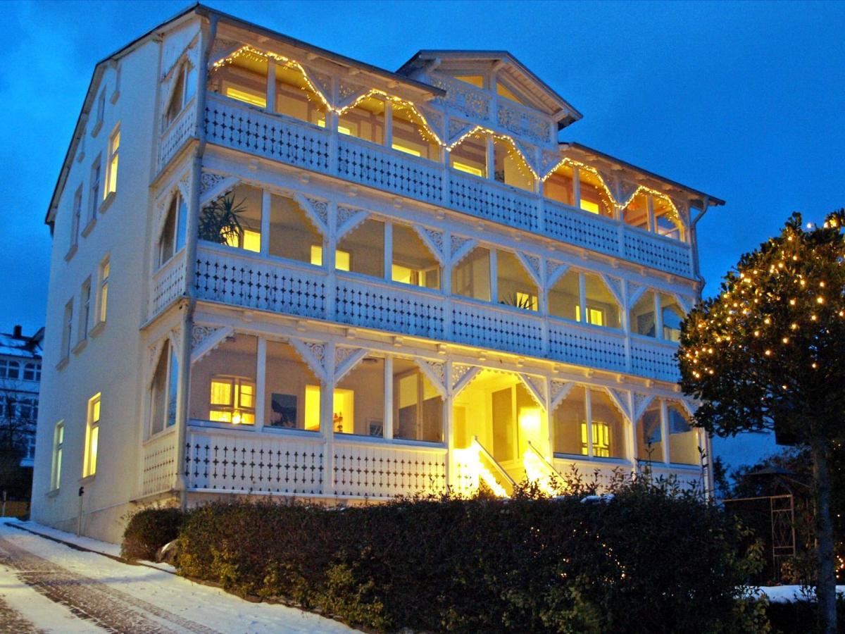 Villa Ostseelilie - Appartements Mit Balkon Und Meerblick ซาสนิทซ์ ภายนอก รูปภาพ