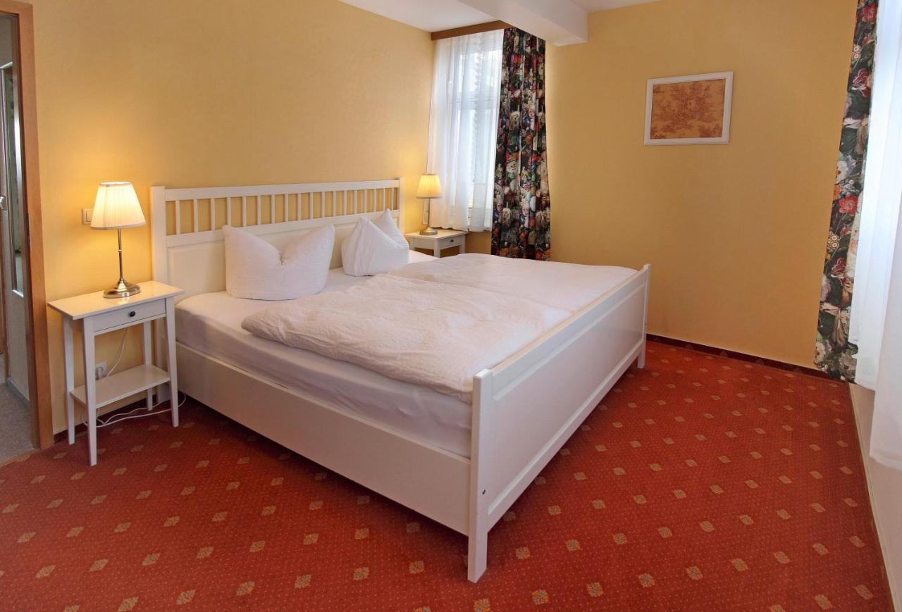 Villa Ostseelilie - Appartements Mit Balkon Und Meerblick ซาสนิทซ์ ภายนอก รูปภาพ