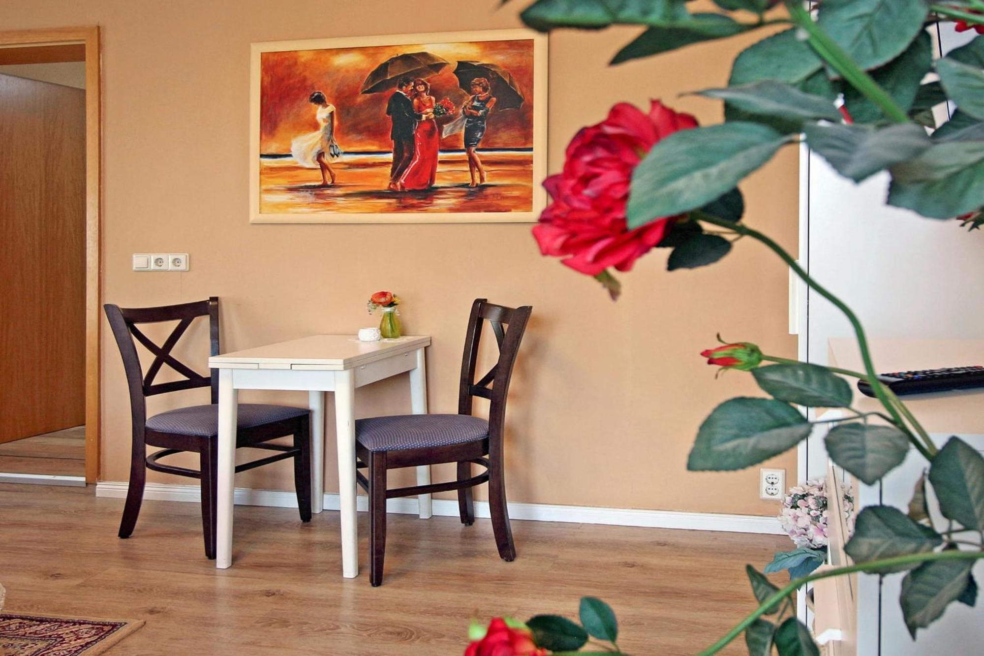 Villa Ostseelilie - Appartements Mit Balkon Und Meerblick ซาสนิทซ์ ห้อง รูปภาพ