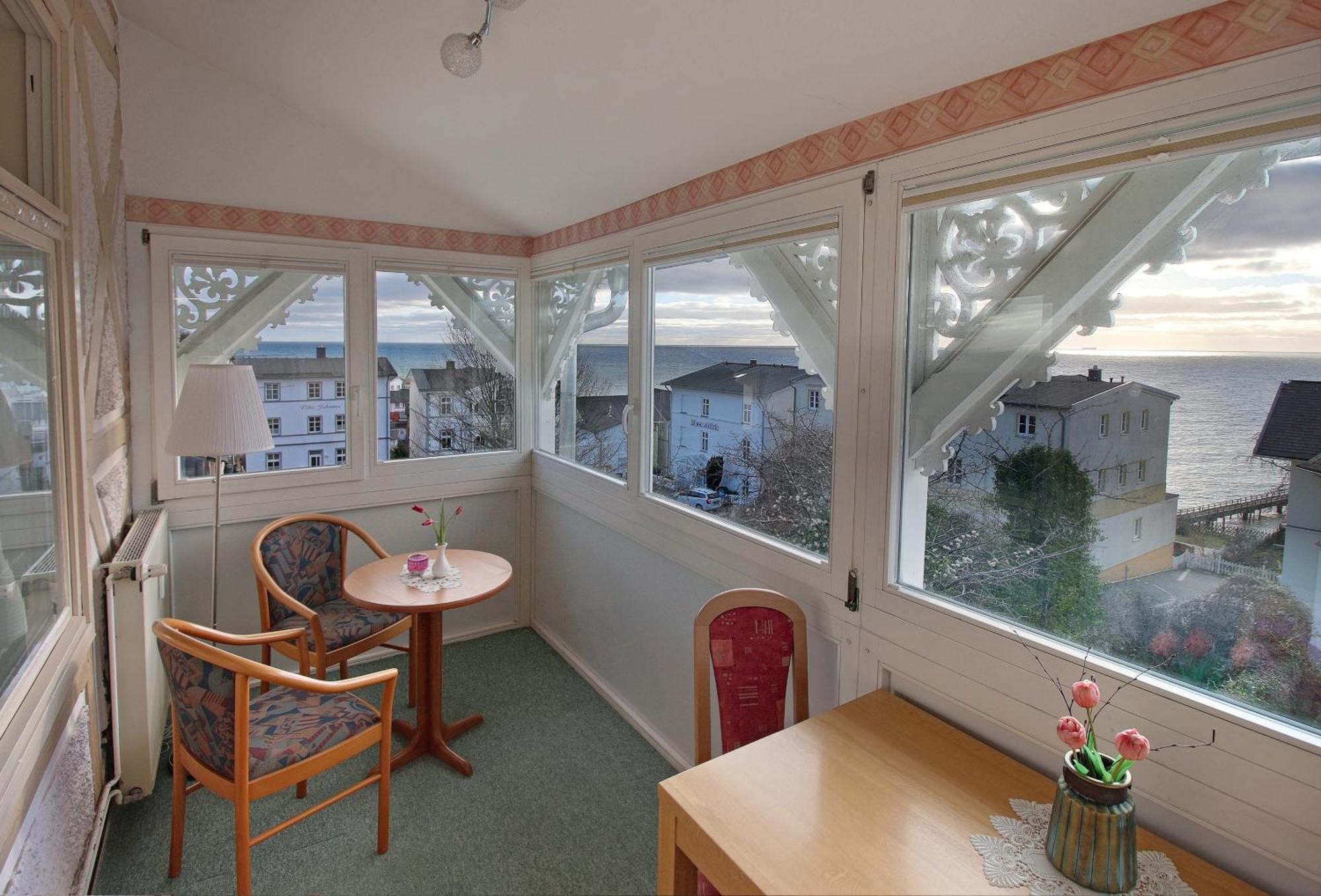 Villa Ostseelilie - Appartements Mit Balkon Und Meerblick ซาสนิทซ์ ห้อง รูปภาพ