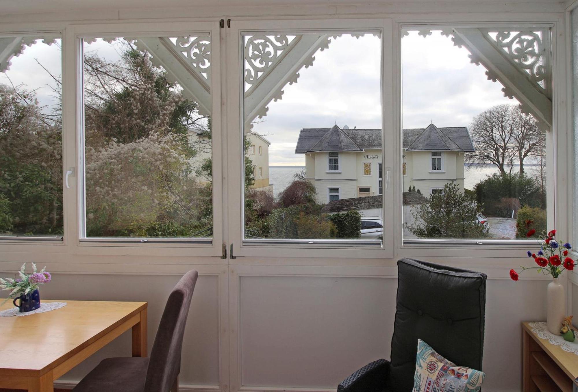 Villa Ostseelilie - Appartements Mit Balkon Und Meerblick ซาสนิทซ์ ห้อง รูปภาพ