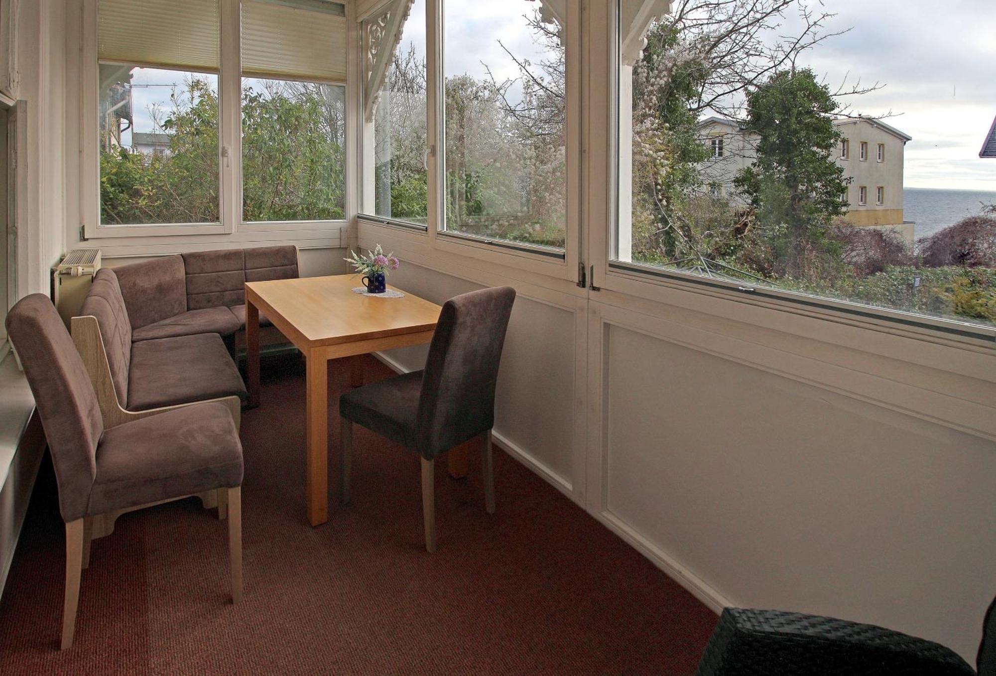 Villa Ostseelilie - Appartements Mit Balkon Und Meerblick ซาสนิทซ์ ห้อง รูปภาพ