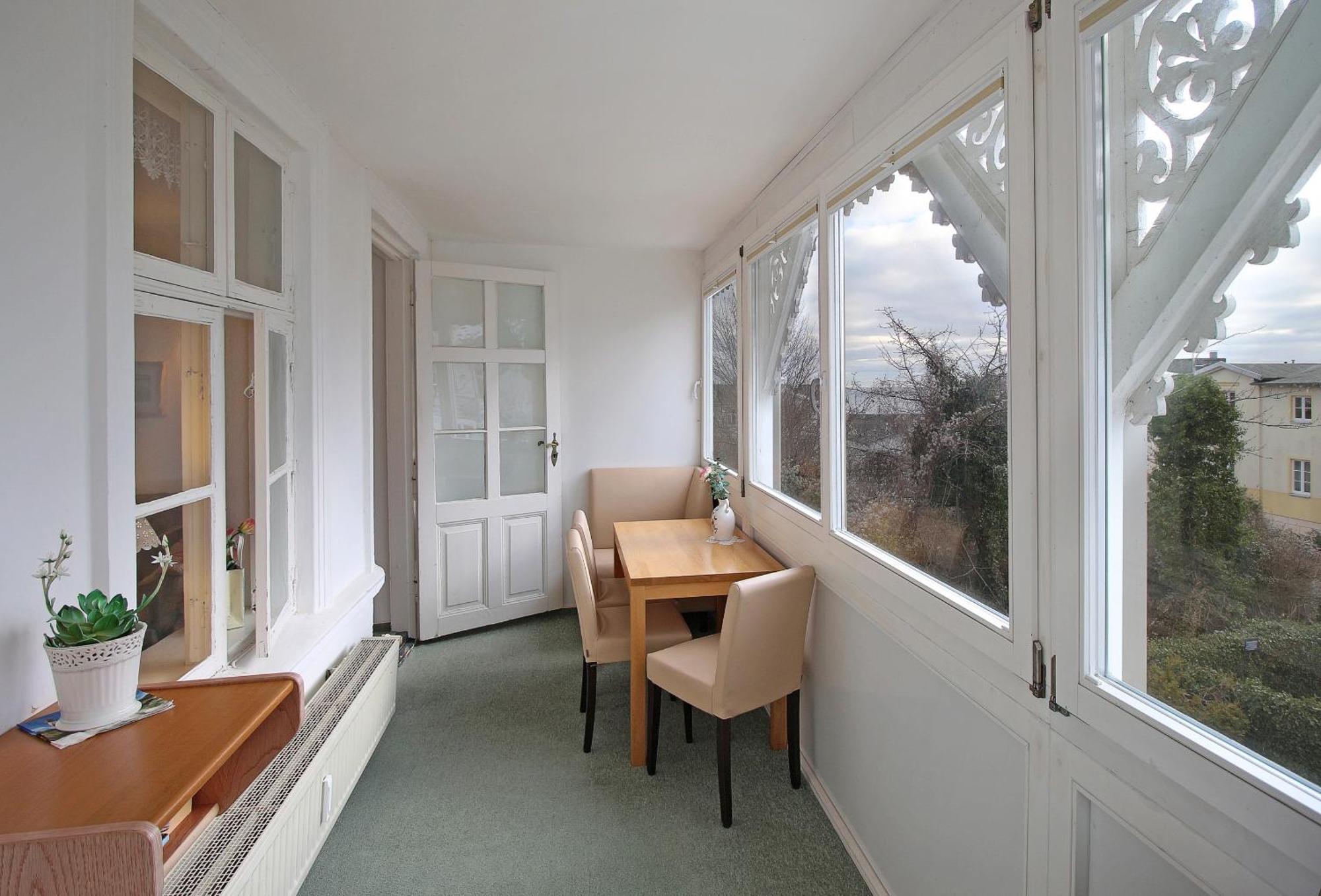 Villa Ostseelilie - Appartements Mit Balkon Und Meerblick ซาสนิทซ์ ห้อง รูปภาพ