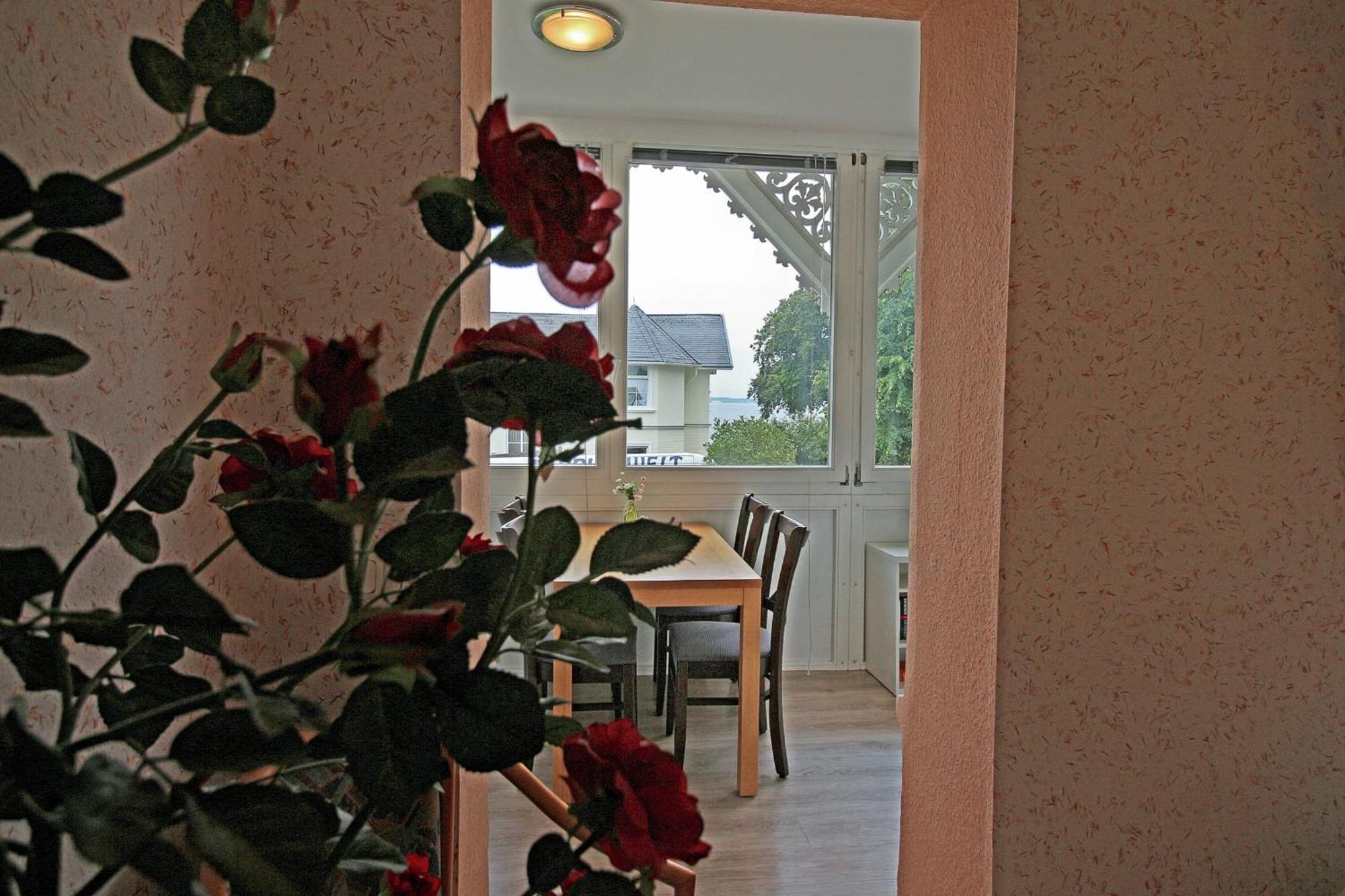 Villa Ostseelilie - Appartements Mit Balkon Und Meerblick ซาสนิทซ์ ห้อง รูปภาพ
